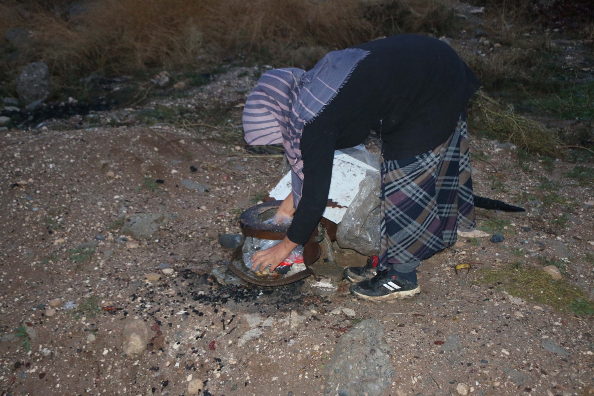 Sivritaş ailesi 9 aydır 4 çocuğuyla bataklık içerisindeki çadırda yaşam mücadelesi veriyor