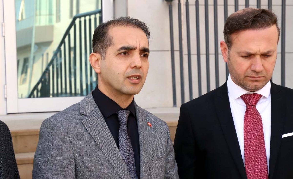 Sağlık Müdürü Prof.Dr. Mehmet Şirik, Onkoloji Merkezi'ndeki hastaları ziyaret etti