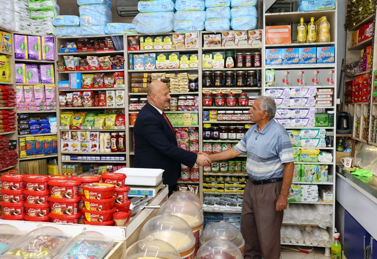Vali Abdullah Küçük Sıratut Mahallesi esnaflarıyla buluştu
