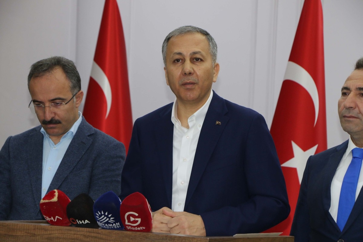 Bakan Yerlikaya, Ankara'da meydana gelen patlamayı değerlendirdi  - Videolu Haber