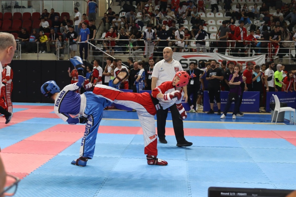 Adıyamanlı sporcular Türkiye şampiyonasında madalyaları topladı