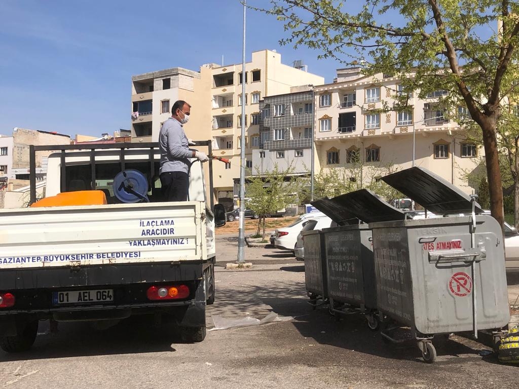 Gaziantep Büyükşehir Belediyesi ilaçlama çalışmalarına ağırlık verdi