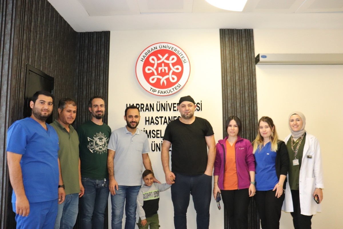 13 yaşında ve 13 kilo olan hasta sağlığına kavuştu