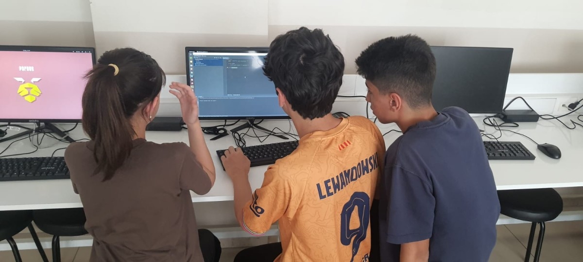 Python yazılımı kullanılarak yarışma düzenlendi