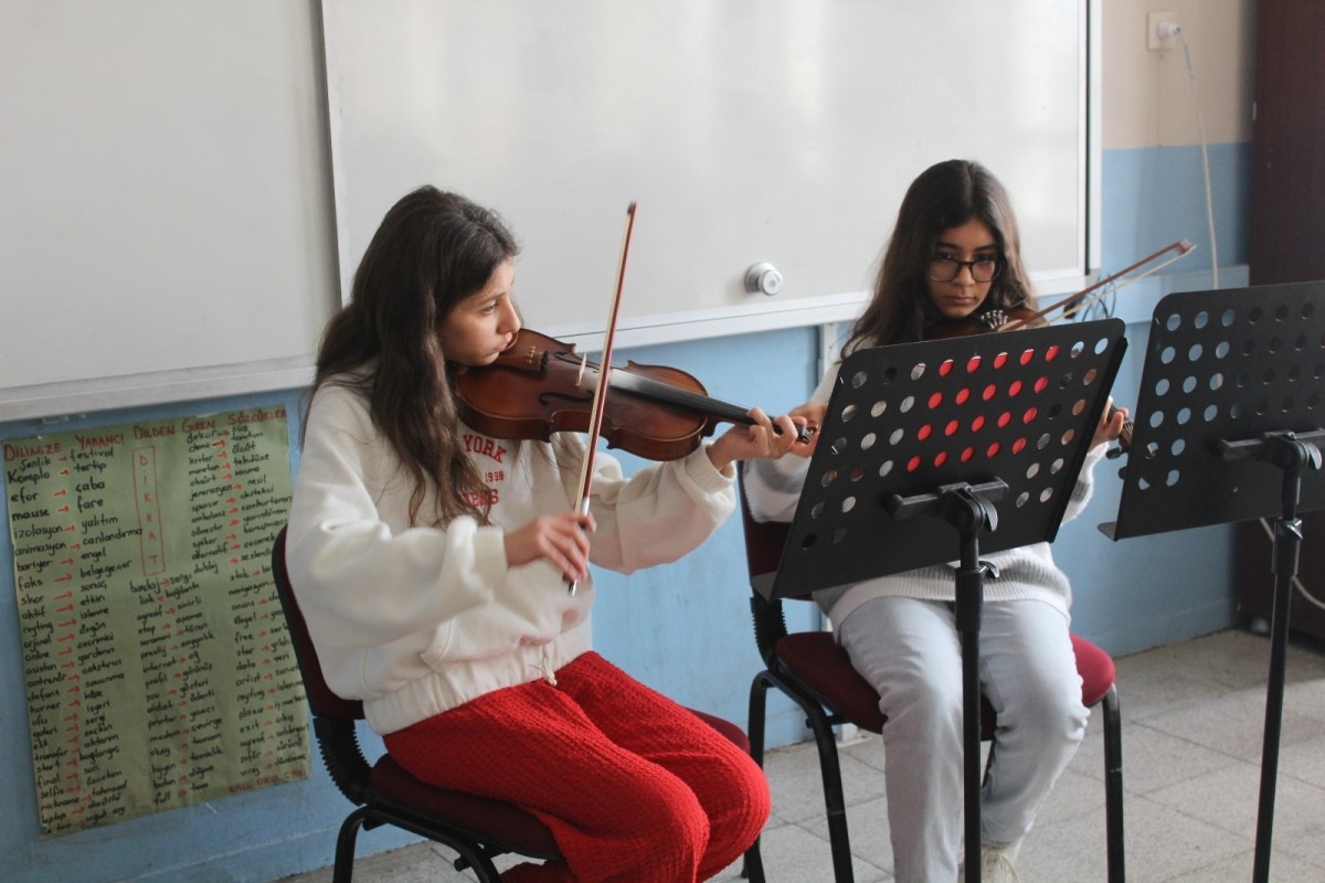 Kahta İmam Hatip Ortaokulu öğrencileri beceri atölyesi’nde yeteneklerini sergiledi