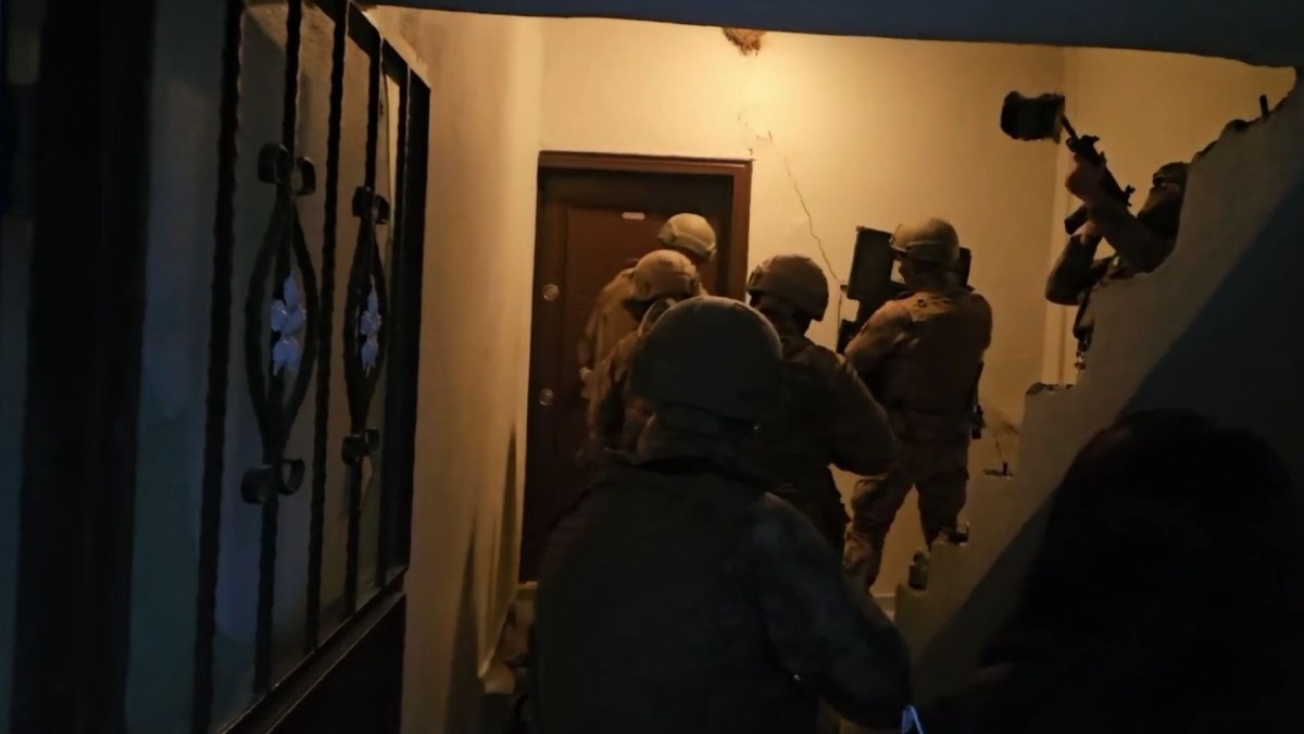 Adıyaman’da uyuşturucu operasyonu: 13 kişi gözaltına alındı  - Videolu Haber