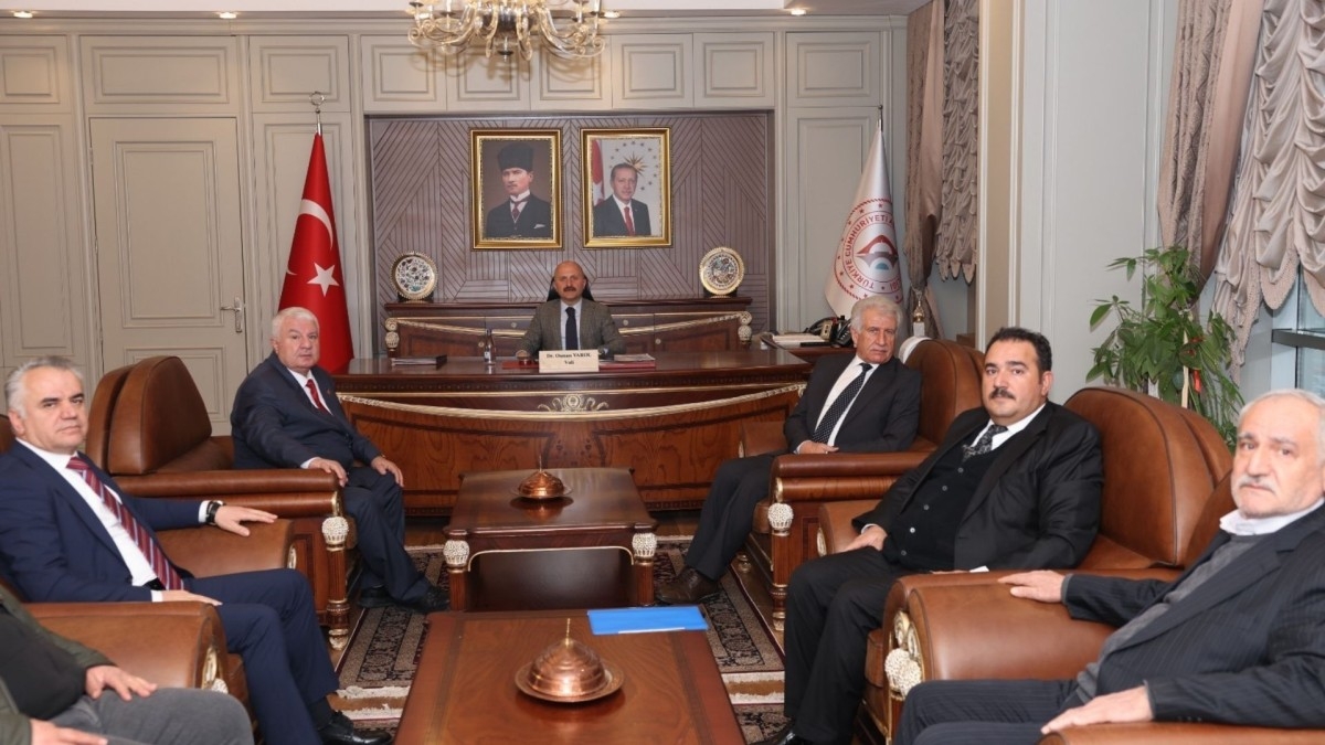 Adıyaman Platformu, Vali Osman Varol’a 'Gençliğin Korunması' için rapor sundu