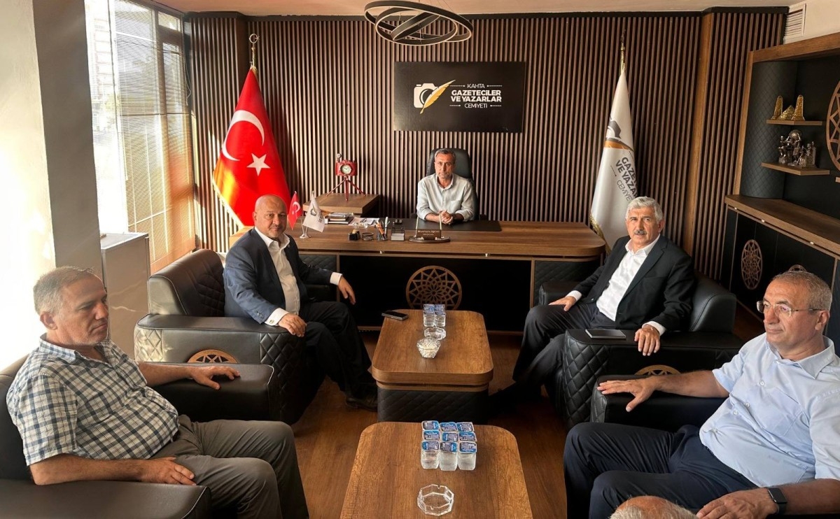 Milletvekili Resul Kurt, Kahta’da basın mensuplarıyla buluştu