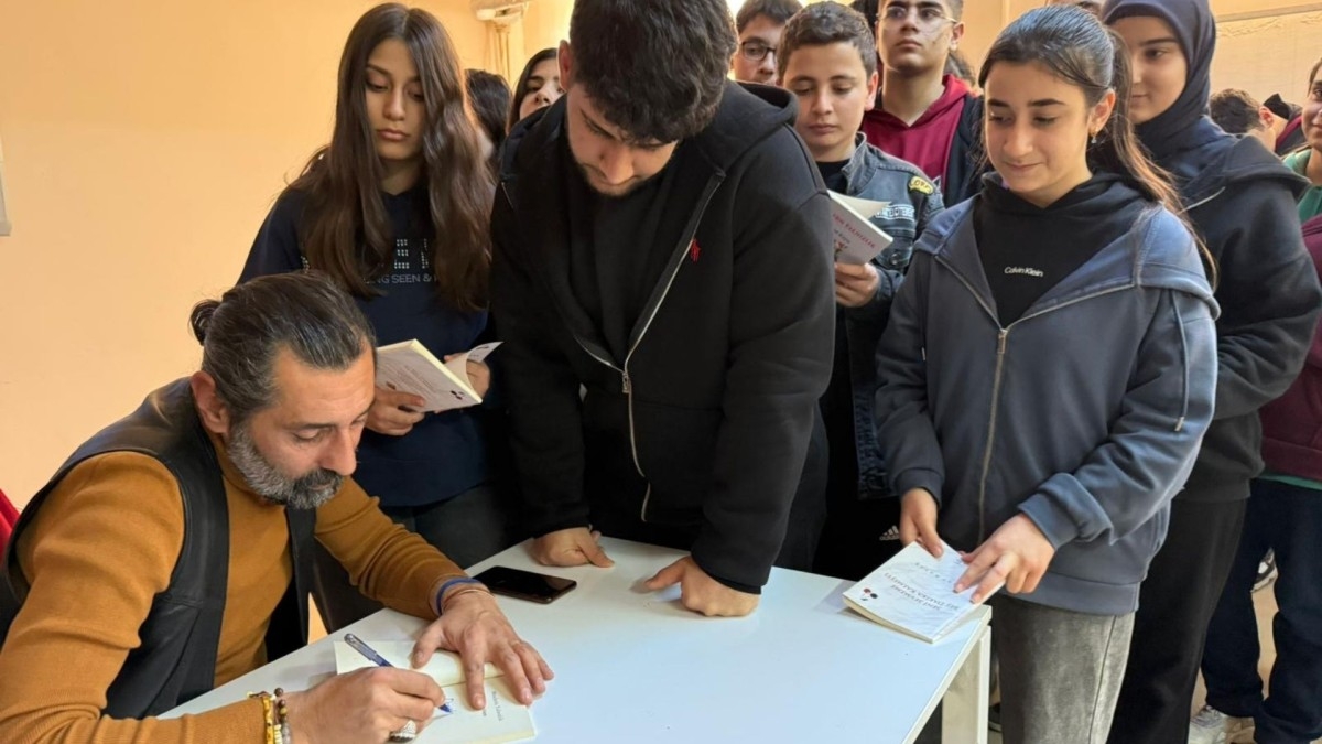 Yazar Şair Murat Kayış, Bilgi Anadolu Lisesi öğrencileriyle buluştu  - Videolu Haber
