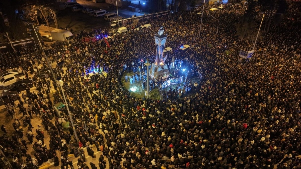 Adıyaman’da 6 Şubat depremlerinin üçüncü yılında yaşamını yitirenler anıldı  - Videolu Haber