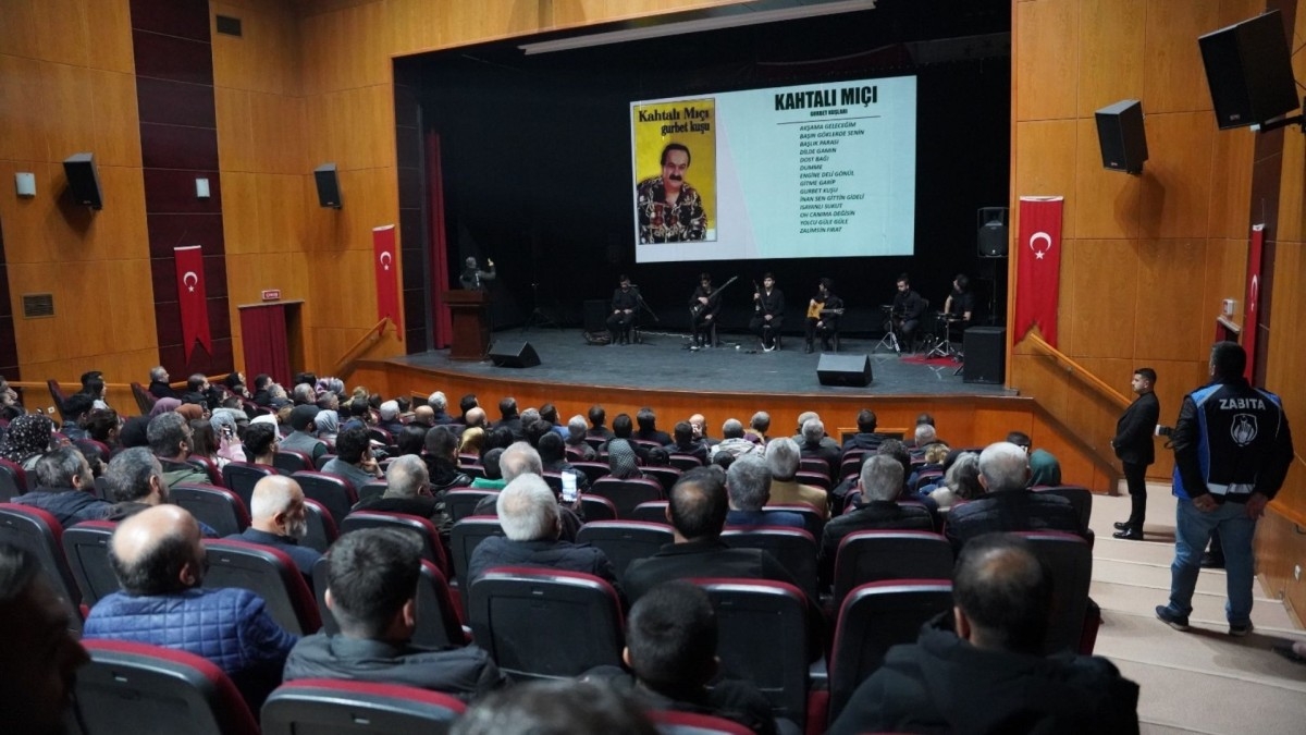 Usta ses sanatçısı Kahtalı Mıçe için Kahta’da anma gecesi  - Videolu Haber