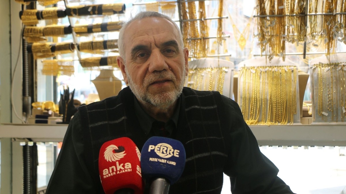 Kuyumcu Halil İbrahim Dolma’dan altın yorumu: Fiyatlar yeniden yükselecek mi?  - Videolu Haber
