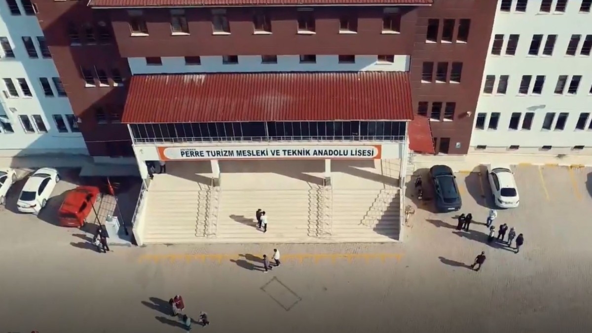 Adıyaman Perre Turizm MTAL öğrencilerinden Sevgi Evleri’ne anlamlı ziyaret  - Videolu Haber