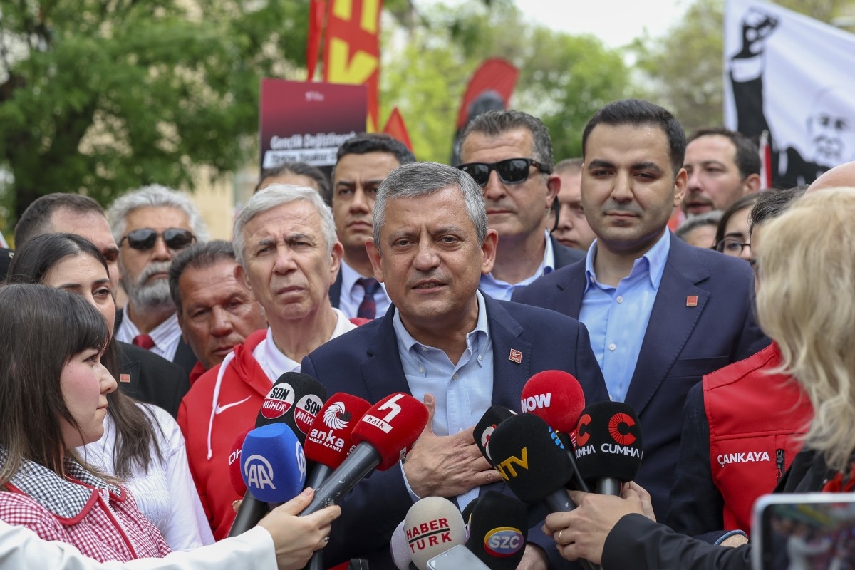 Özgür Özel: ‘Cumhuriyet’i bir kez daha gençlerle buluşturacağız’  - Videolu Haber