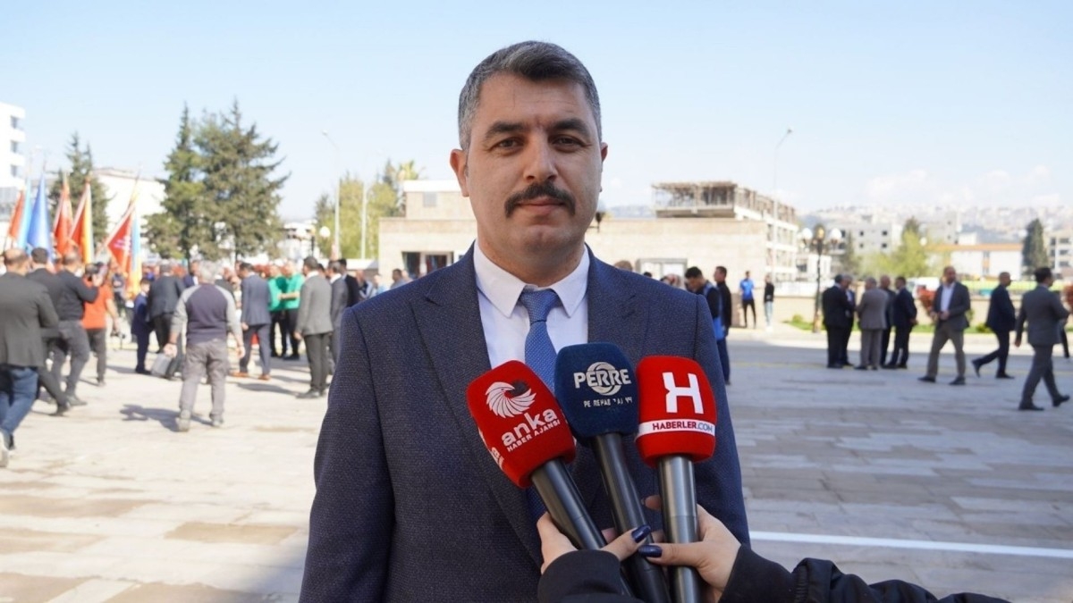 Kamu-Sen Adıyaman Temsilcisi Ertaş: Ekonomik hedefler değiştiyse maaş artışları da revize edilmeli