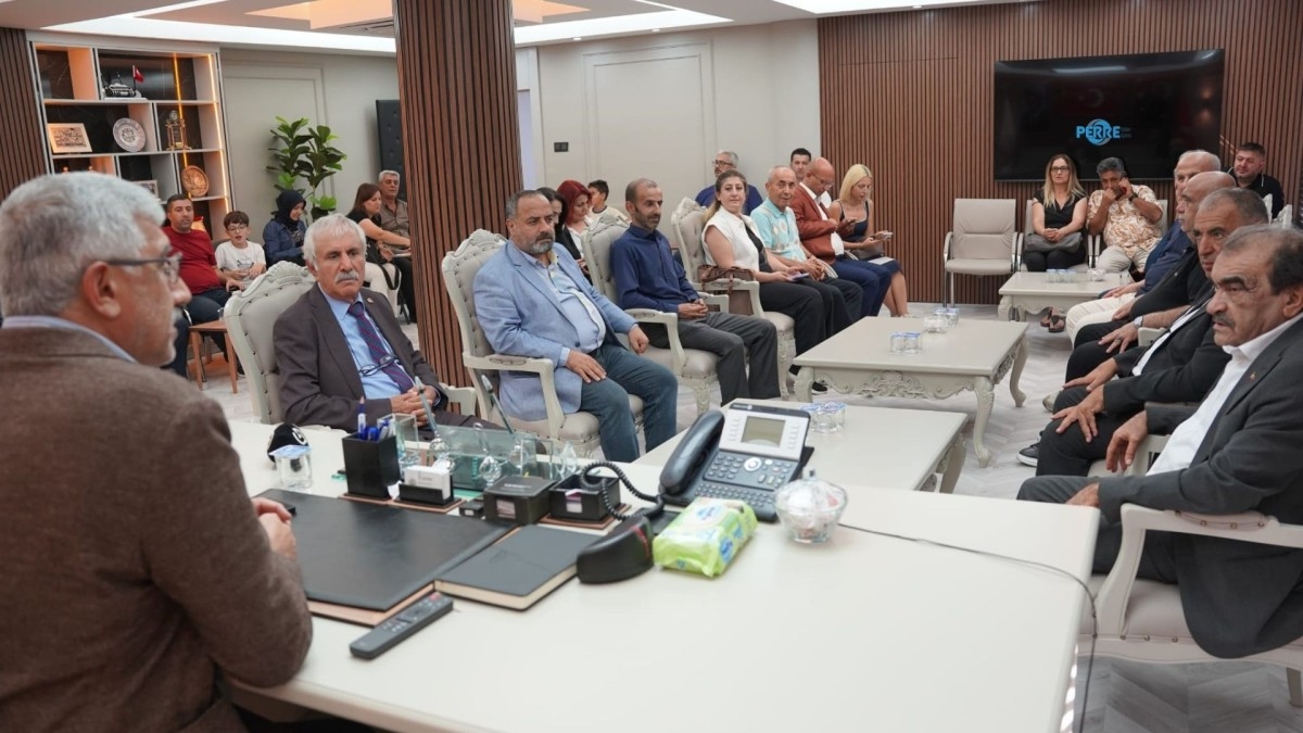 Gazetecilerden Kahta Belediye Başkanı Hallaç’a ziyaret