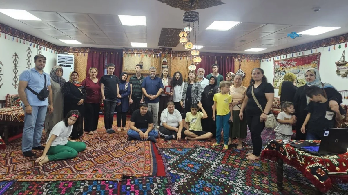 Adıyaman’da otizmli bireyler ve aileleri uzmanlarla buluştu