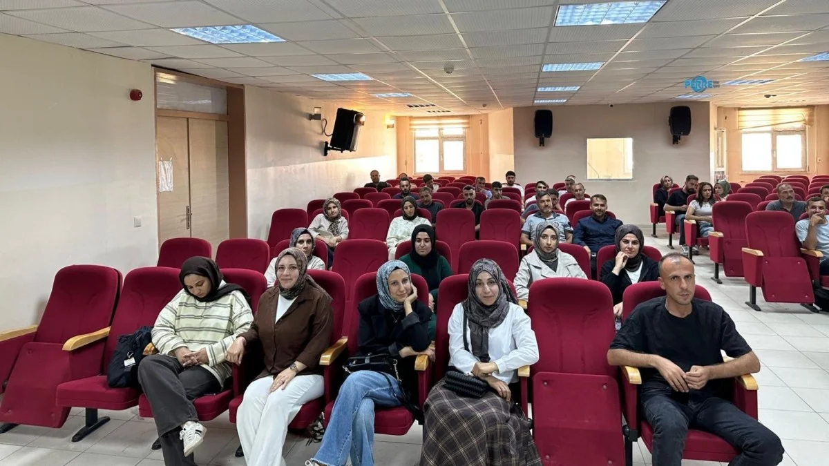 Kahta’da okul bahçe görevlilerine iş sağlığı ve güvenliği eğitimi